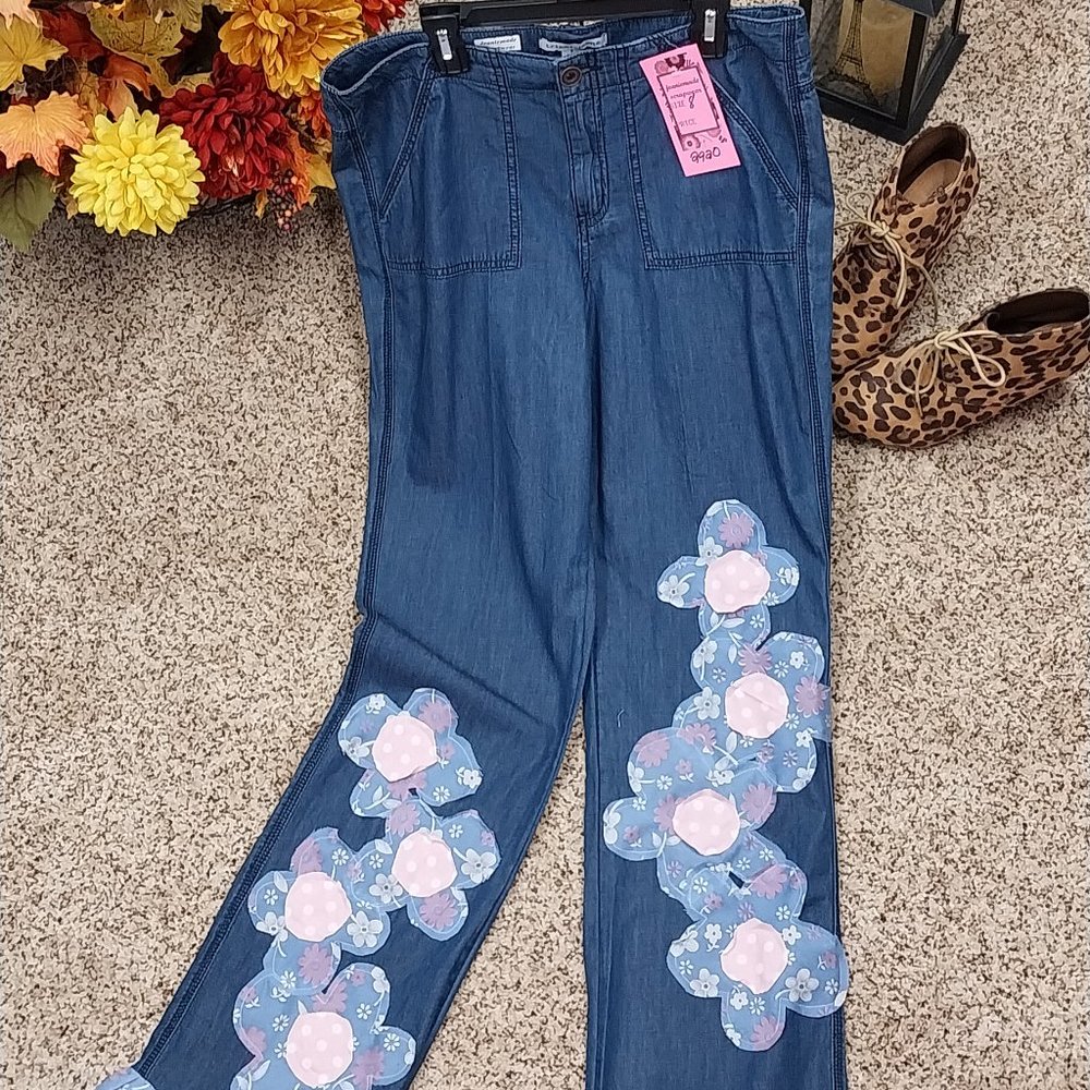 2920 Size 8 Tribal Loose Fitting Appliqued Upcycled Jeans